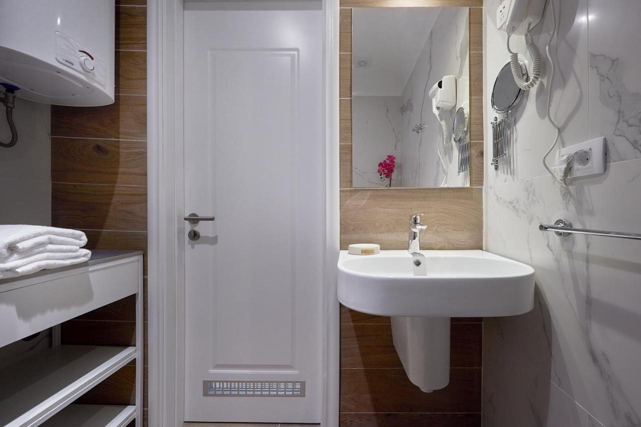 Hotell Garni Larimar Budva