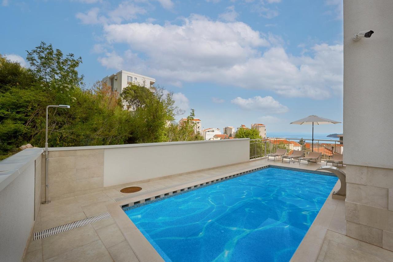 Hotel Garni Larimar Budva