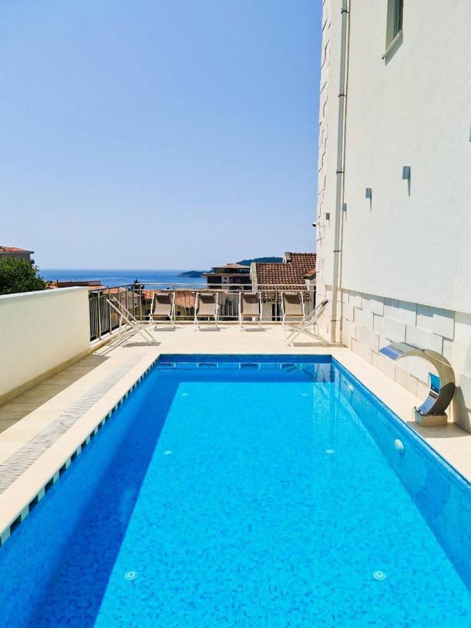 Hotel Garni Larimar Budva